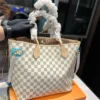 SAC L.V BLANC MONOGRAM