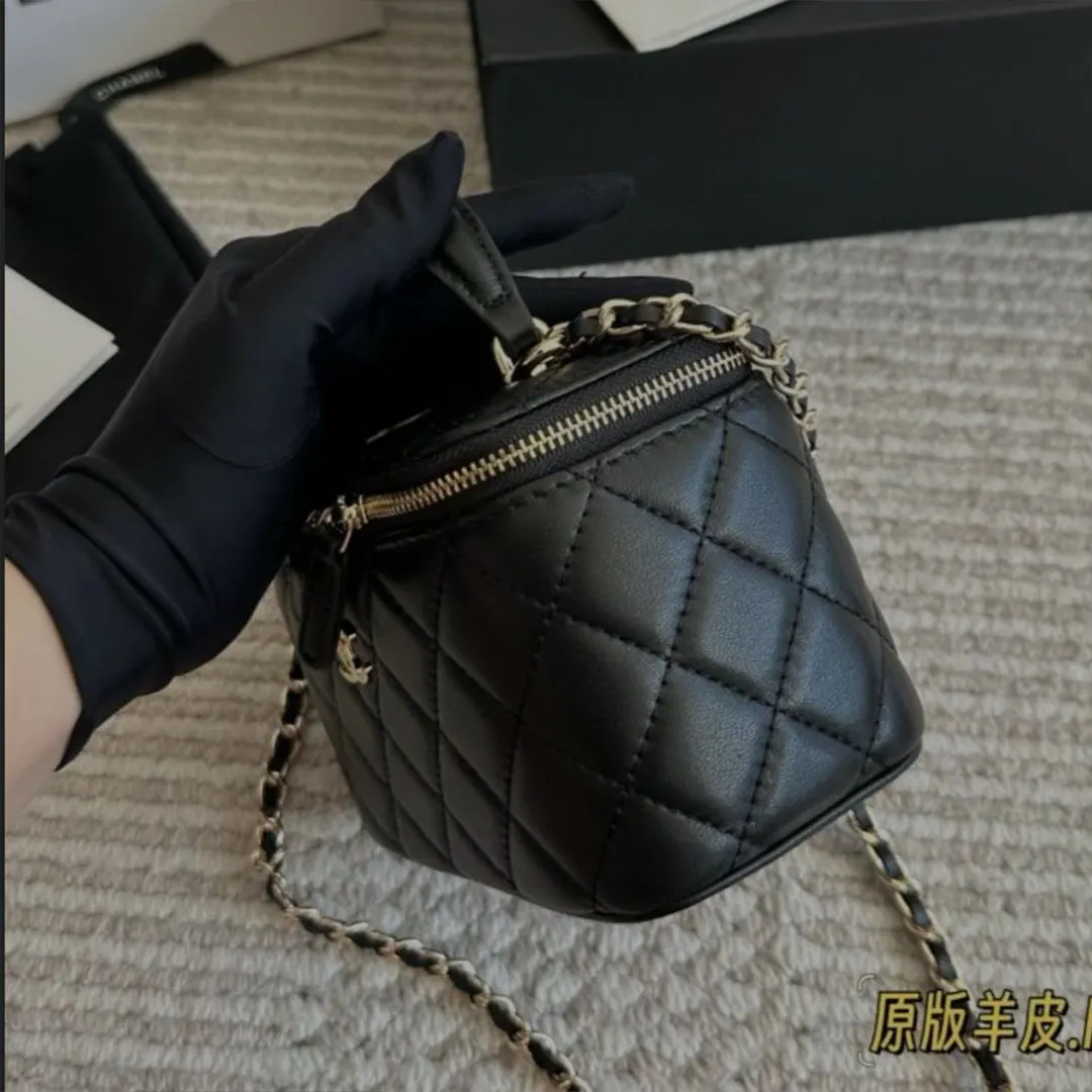 CHANEL Pre-Owned Mini