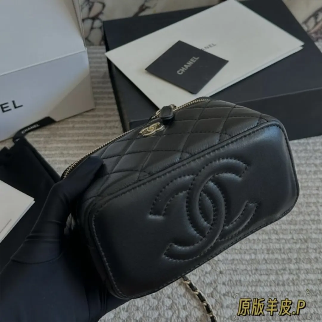 CHANEL Pre-Owned Mini
